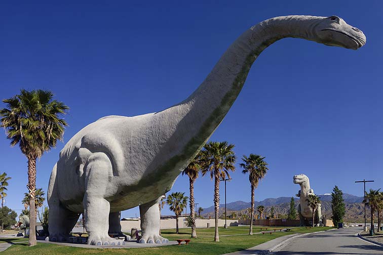 Gigapan panorama of Claude Bell's dinosaurs